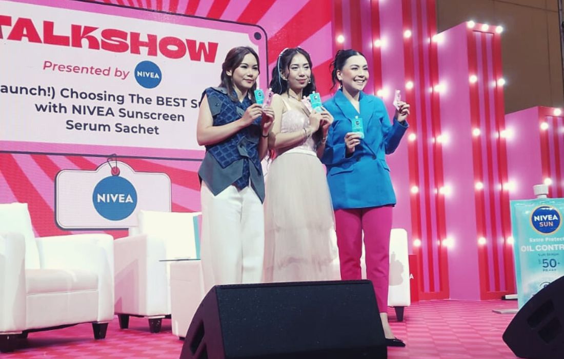 Talkshow dan Peluncuran NIVEA Suncreen Serum Sachet dalam Ácara Beauty Fest Asia 2023 beautybeat.id