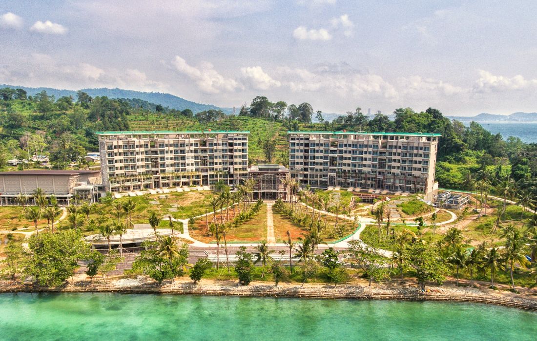 Lampung Marriott Resort & Spa - Beach View All Area Close Up beautybeat.id