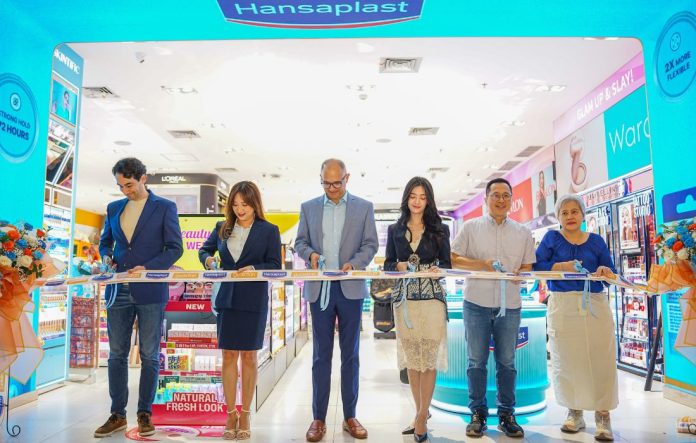 Peresmian Hansaplast Second Skin Guardian Store beautybeat.id