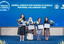 L’ORÉAL-UNESCO FOR WOMEN IN SCIENCE 2025 Berikan Penghargaan Kepada Empat Peneliti Perempuan Indonesia Kiri ke Kanan, Pemeng FWIS 2025_ Dr. Maria Apriliani Gani, Dr.rer.nat. Lutviasari Nuraini, Anak Agung Dewi Megawati, Ph.D., Helen Julian, Ph.D. beautybeat.id