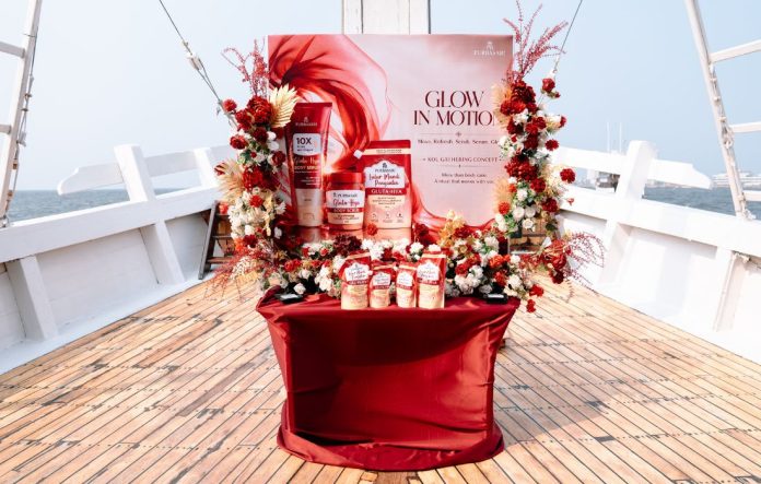 Peluncuran eksklusif Purbasari Lulur Mandi Pengantin Gluta Hya yang dirayakan melalui Purbasari KOL Gathering ‘Glow in Motion’ di atas kapal Phinisi. beautybeat.id